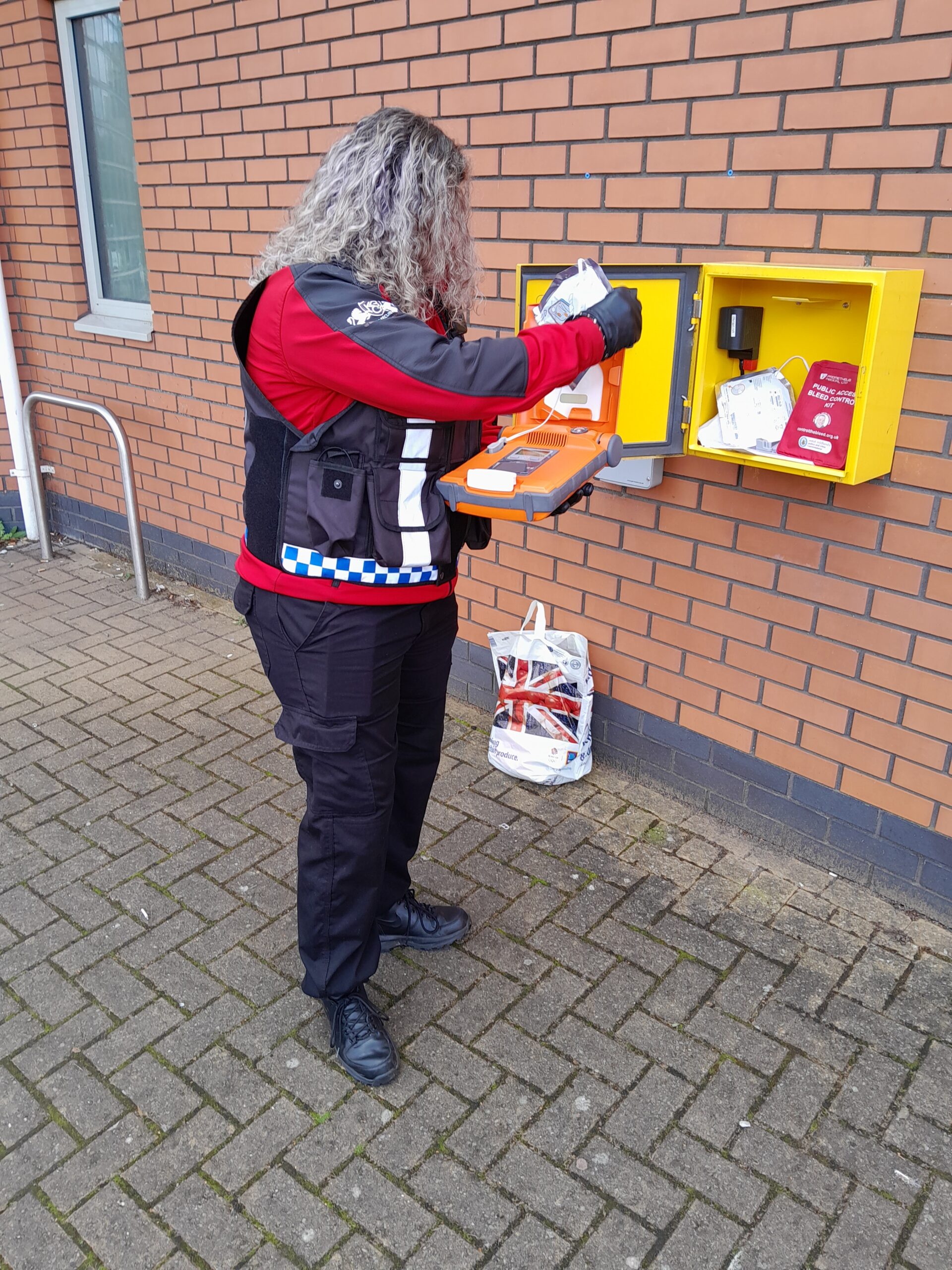 Today we have replaced defib pad at West Midlands Police West Bromwich, Moor Street which was due to expire